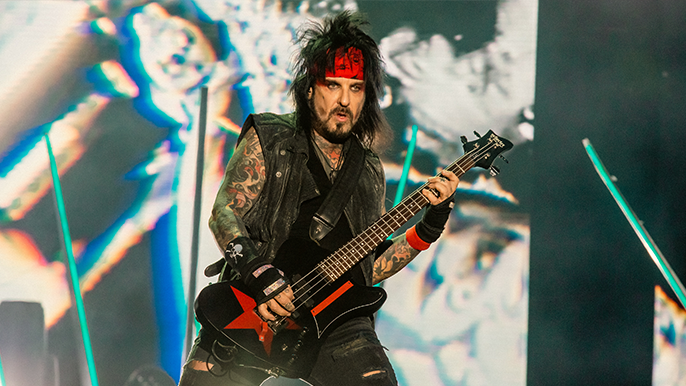 Nikki Sixx Shares Sad Update On Mötley Crüe’s Tour Schedule