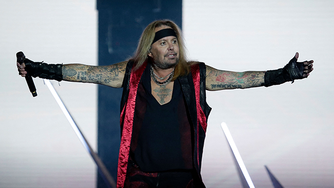 MÖTLEY CRÜE X NFL DRAFT 